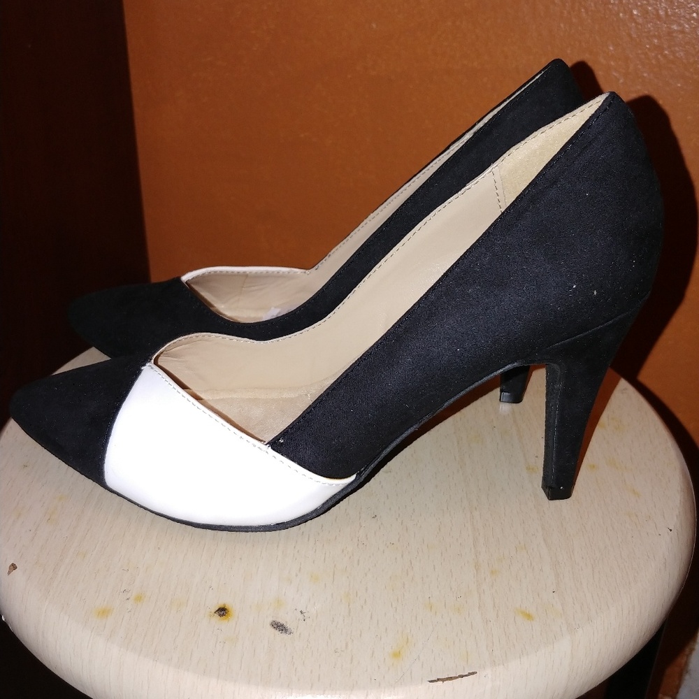 Cushion walk by Avon pumps.